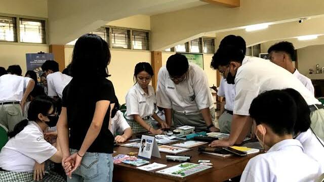 Minat Karier Siswa SMA terhadap Profesi Bidang Digital Marketing